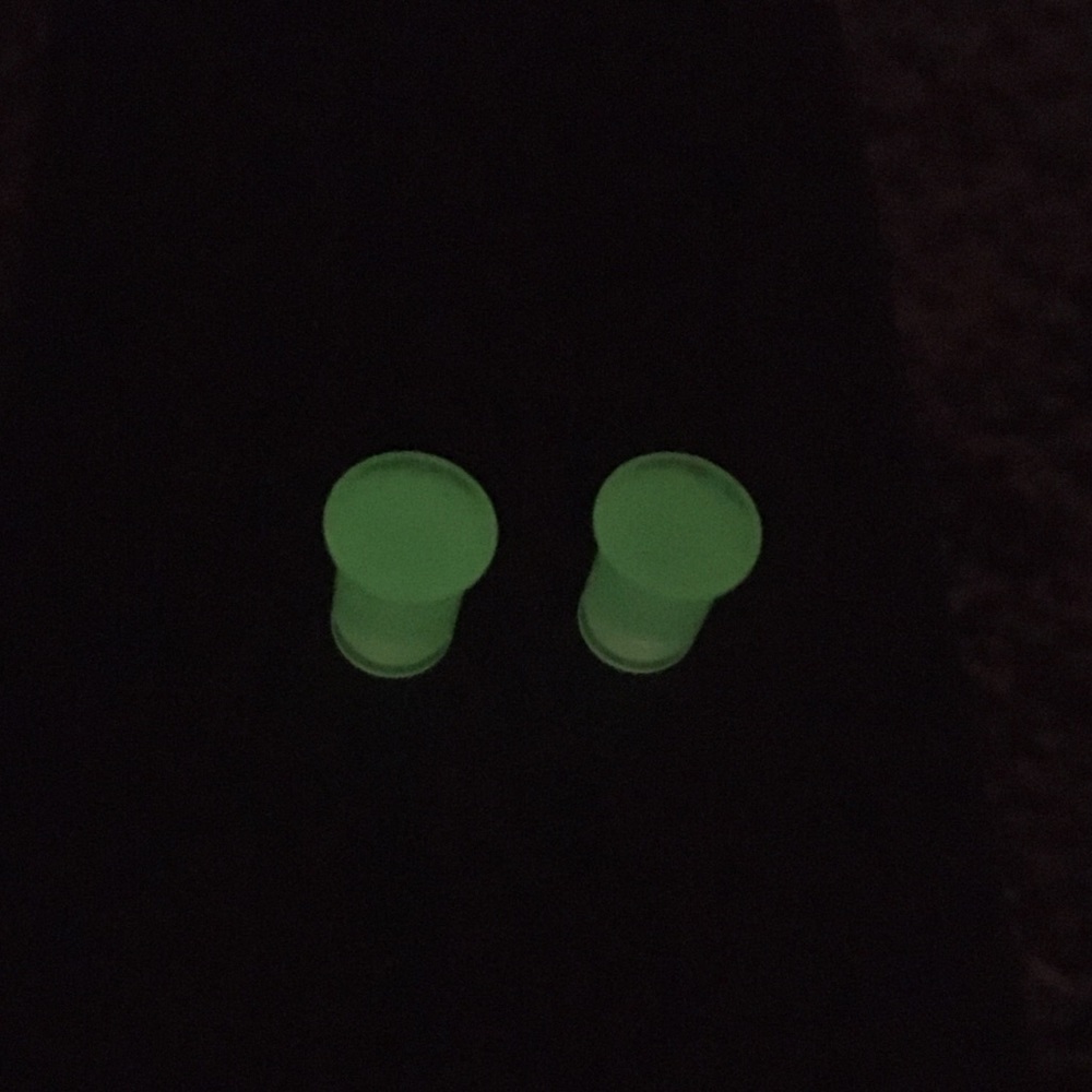 Glow in the dark size 0 gauges